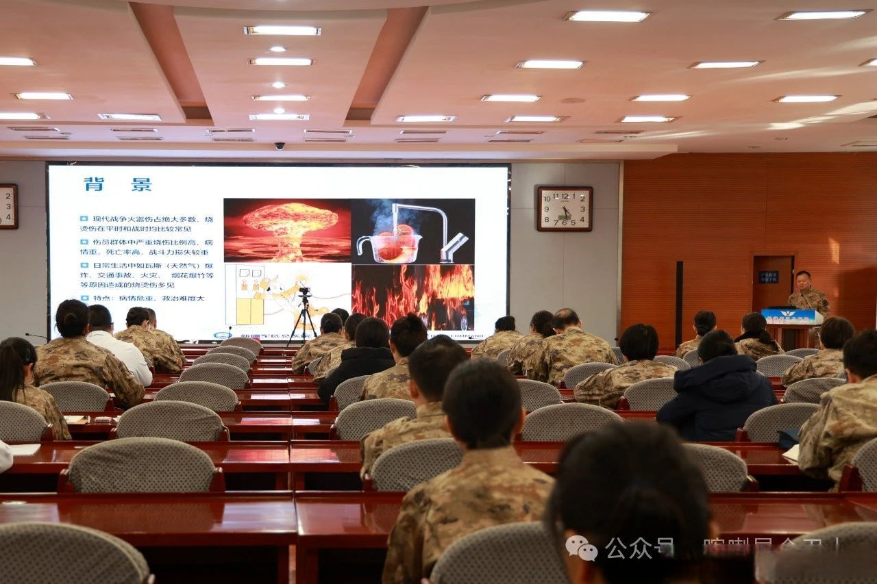 开云手机在线登陆-教练战术缜密备战,带领队取得胜利